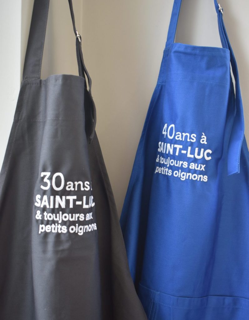 Tabliers-broderie-personnalisation textile-ST-LUC-panokraainem